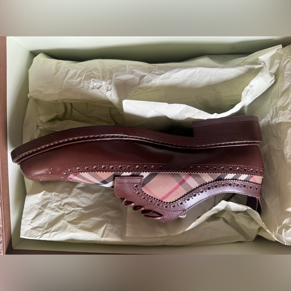 BURBERRY MENS DRESS SHOE SIZE 9(42) - Picture 3 of 6